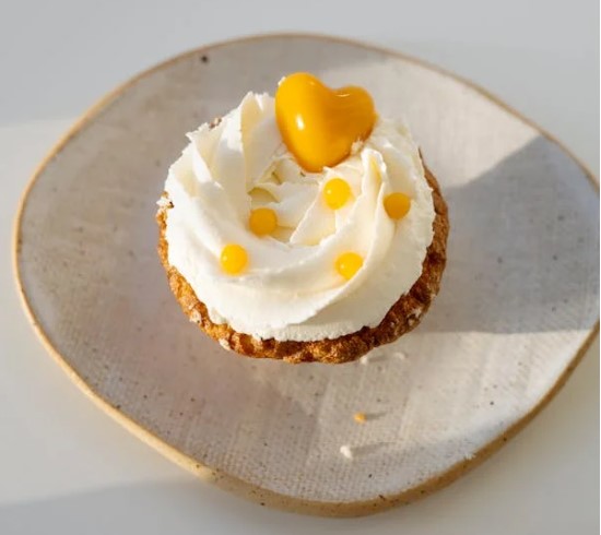 NYC: Cannoli Cream-Filled Cupcakes (BYOB)